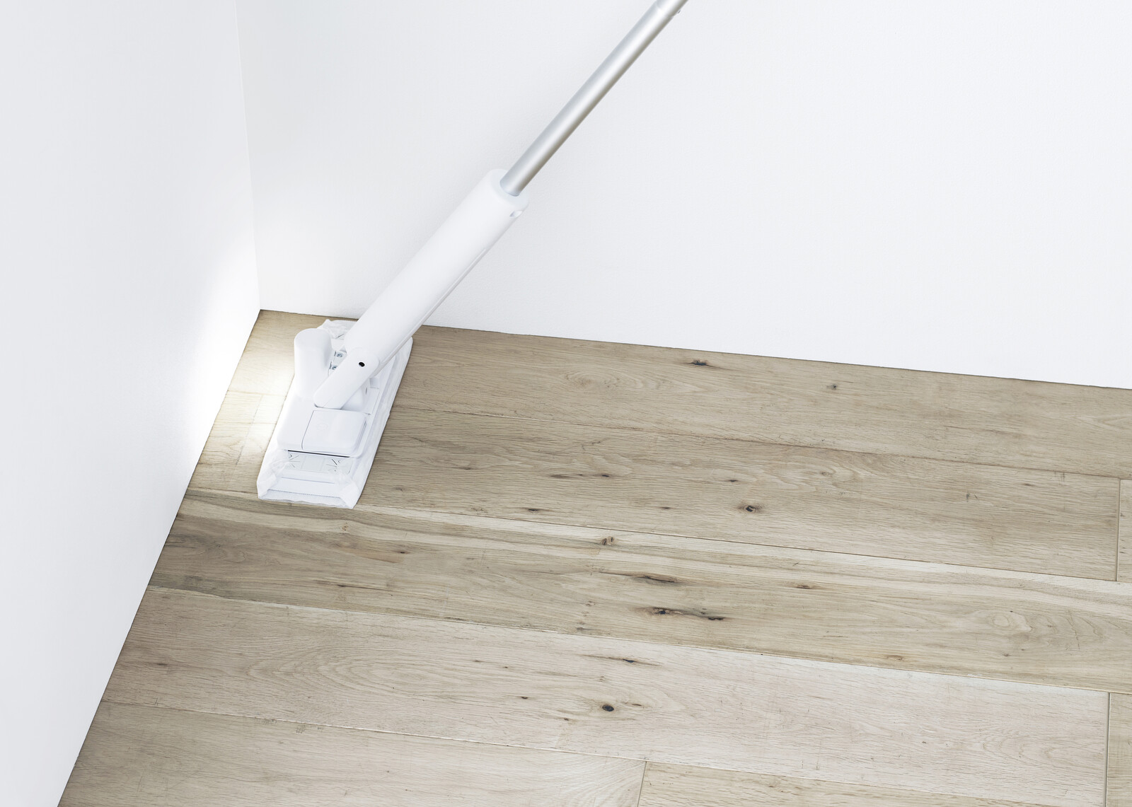 アイリスオーヤマ 電動フロアワイパー