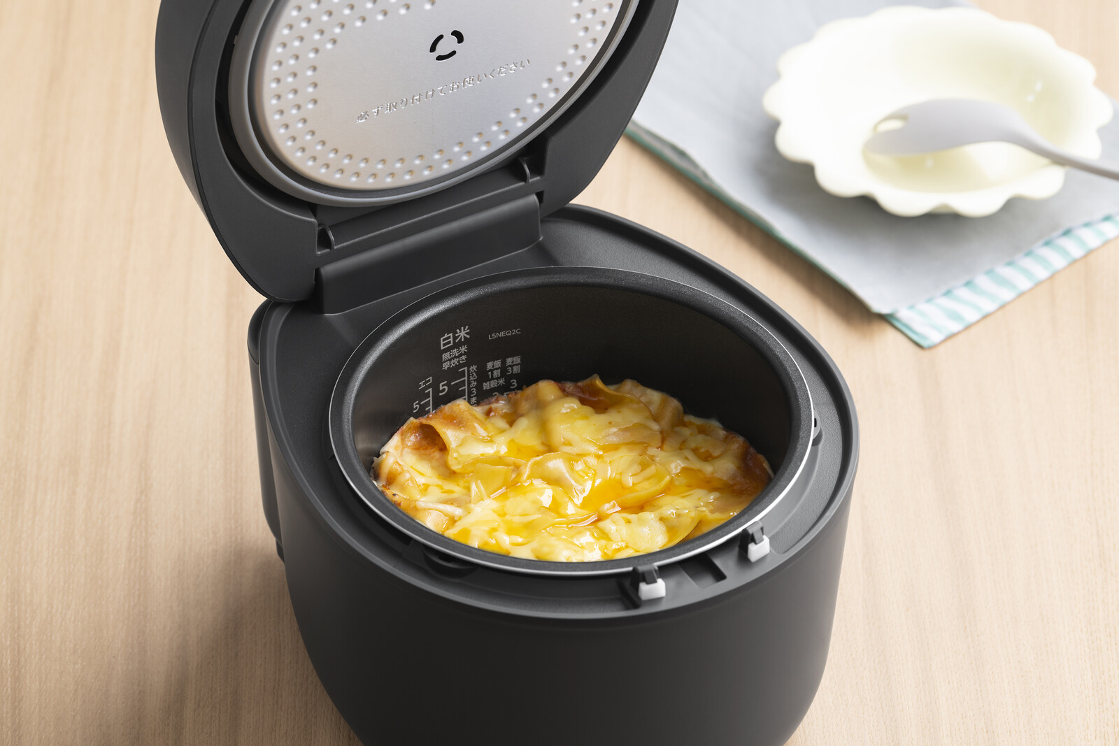 アイリスオーヤマ IHジャー炊飯器 5.5合 RC-ILA50-B