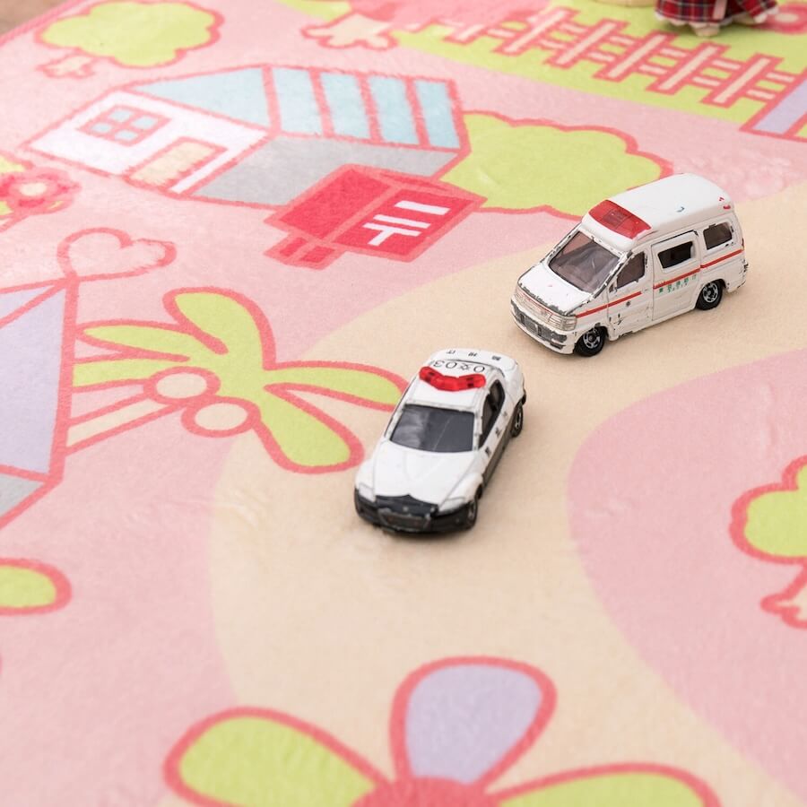 洗濯機で洗えるキッズラグ「プリンセスタウン2」