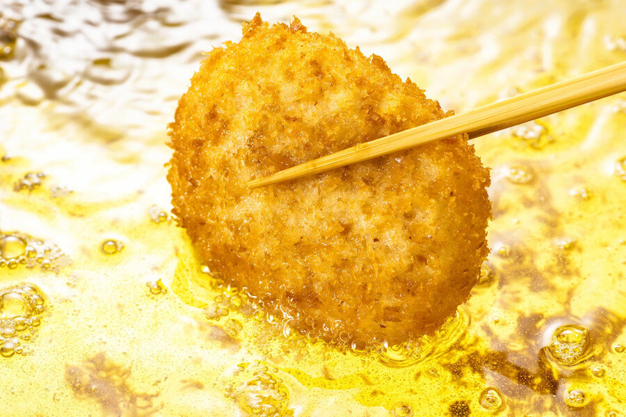 お肉屋さんが作った特製ジューシーメンチカツ